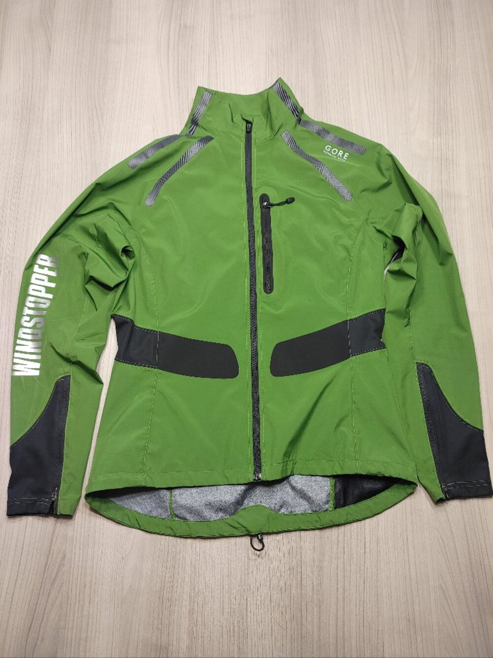 Women's Gore Running Wear Windstopper Jacket Green Full Zip Reflective Size M